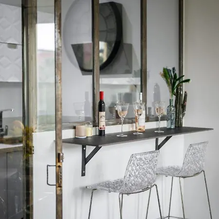 Super Au Cœur De Nice! Bonnes Appartement