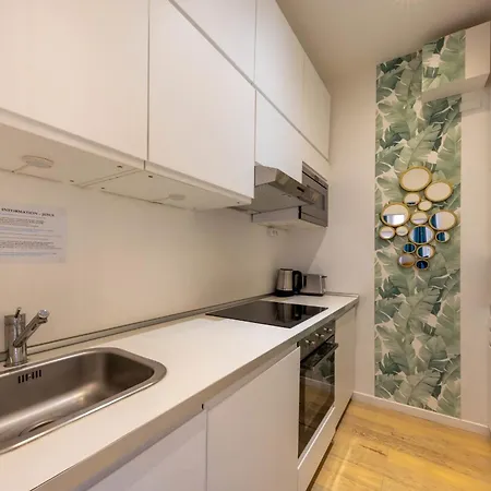 06a3 - Lovely In The Heart Of Old Appartement