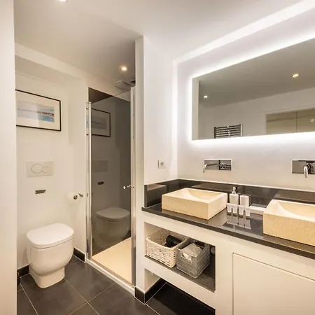 06a3 - Lovely In The Heart Of Old Appartement