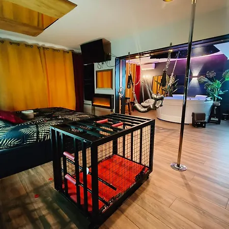 La Loveroom Bdsm De La Luxe Des Désirs * Nice