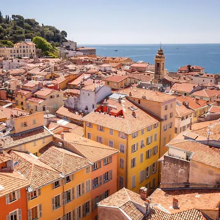 06a3 - Lovely In The Heart Of Old * Nice