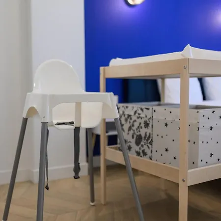 Le Walesa, Magnifique 3p, Spacieux Et Renove, Port De Apartment *