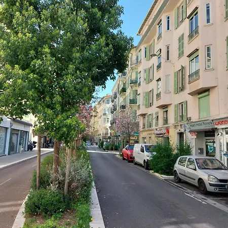 Appartement - Duplex Carré D'or - 100m Promenade Des *