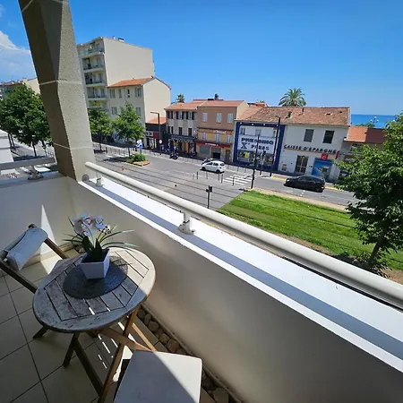 Apartment Cosy T2 1-min Walk To Promenade Des & Beach, Sea View