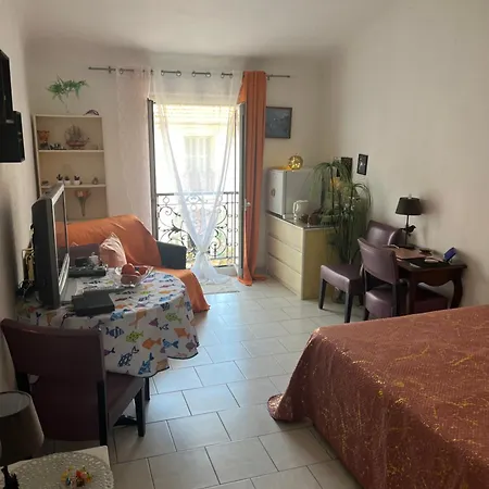 Private Near The Port Old Town Homestay