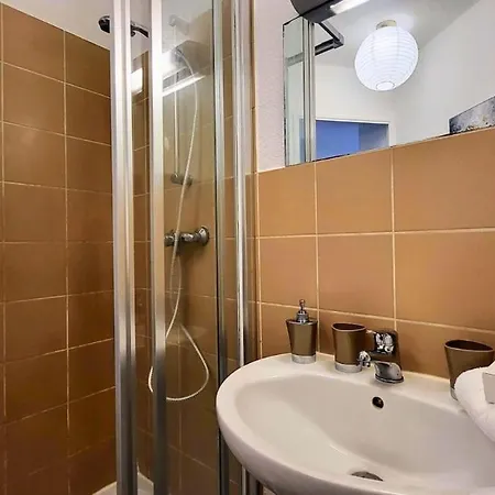 Cosy For Couples - Ideal 2p-quiet Escape-ac Apartment *