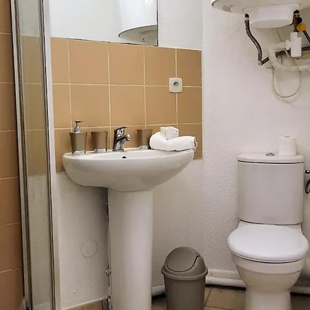 Cosy For Couples - Ideal 2p-quiet Escape-ac Apartment