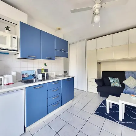 Valery Close To Prom Des Ideal For 2 Ac Nice