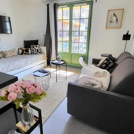 Wehost - Flamingo Apartment *