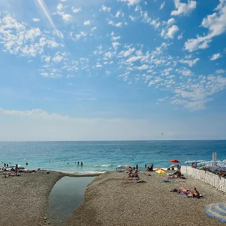 Azur - 2 Min From The Apartment Nice