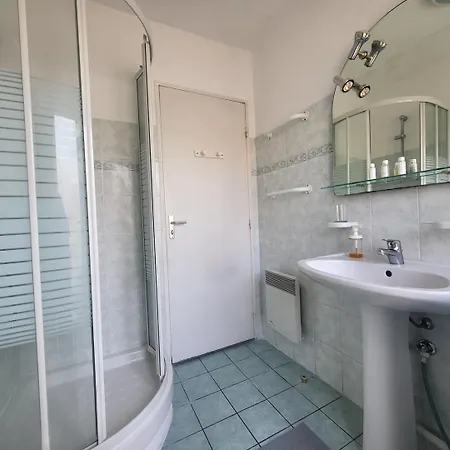 Apartment Valery Close To Prom Des Ideal For 2 Ac