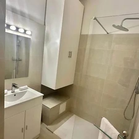 La Perle De La Promenade Apartment *