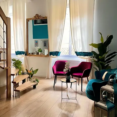 Apartment Charming Spacious Duplex Vieux Nice, 6 People Nice