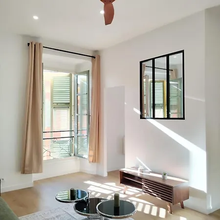 Magnifique 2 Pieces Place Massena Apartment Nice
