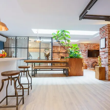 Apartment Loft Moderne Et Familial- Port De - 2 Chambres- Parking - Climatisation