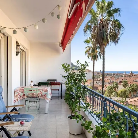Appartement Azur Balcony Classic Charm With View *