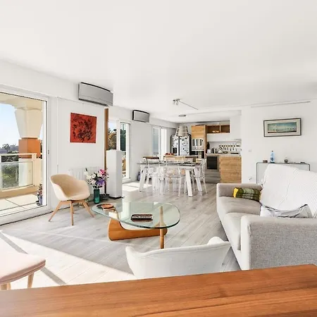 3br Flat With Sea View Balcony - Pool & Parking Apartment Nice
