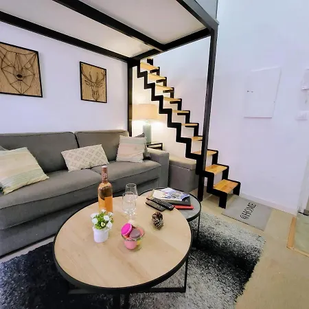 Wehost - Le Choeur De - 2 Lits / 4 Pers - Vieux Apartment *