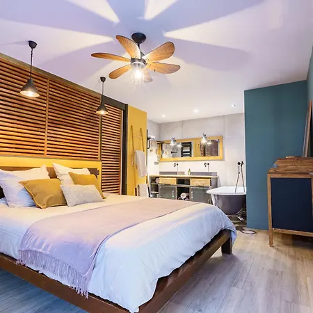 Loft Moderne Et Familial- Port De - 2 Chambres- Parking - Climatisation Apartment Nice