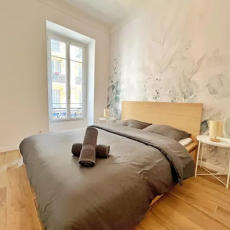Ref 114 - Beautiful 3-room In The Center