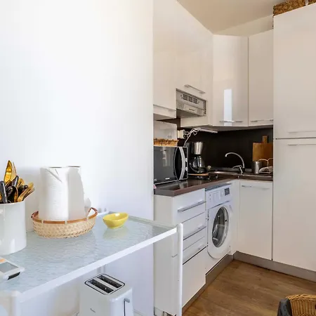 Fair-conditioned Seafront - Apartment *