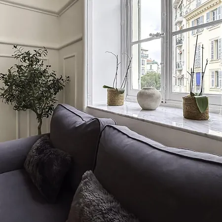 Apartment #59 Staywiz Us - Duplex Massena 1 Bdr Ac - 5 Mins Walk To Sea
