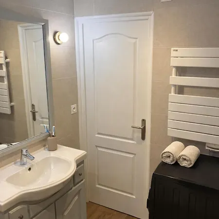 Apartment Cosy Proche Tramway - Liberation *