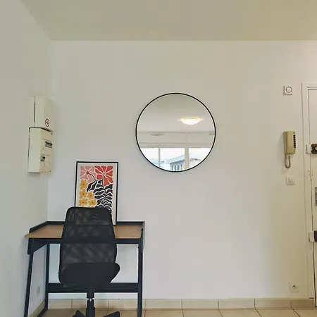 Appartement Lumineux Avec Terrasse à
