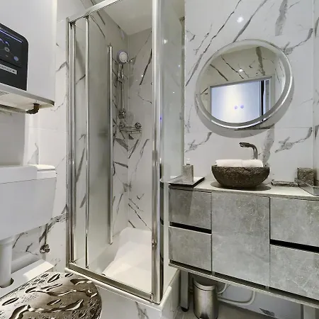 Apartment Center - Charming - 2 Mn Station Train *