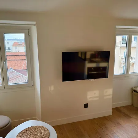 Cozy & Lumineux Proche Apartment