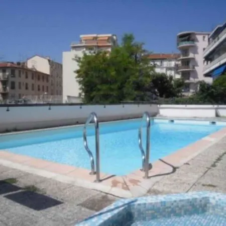 Libération Piscine Centre Appartement Nice
