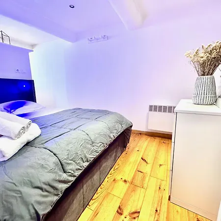 Apartment A Ot Cocon Du Senat 2 - Old Town Promenade Des Ang
