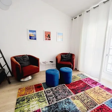 Aux Portes Du Vieux-nice - 2chambres / 4 Personnes - & A/c Appartement