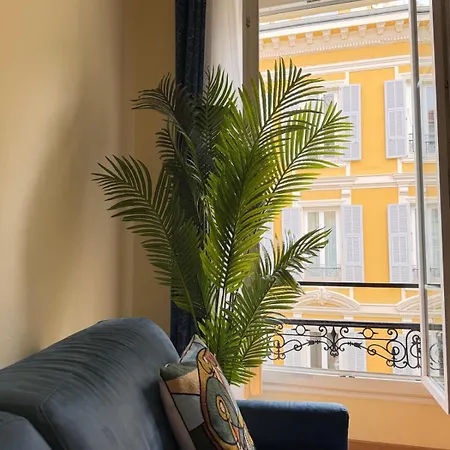 Apartment Cozy 1 Bedroom Near Negresco And