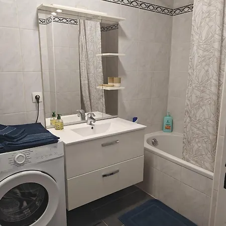 Appartement Lumineux Avec Terrasse à