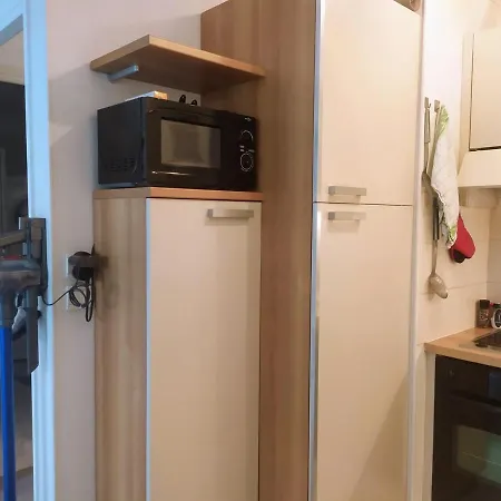 Appartement Wehost Barety - Blooming Balcony Retreat - 3-4prs
