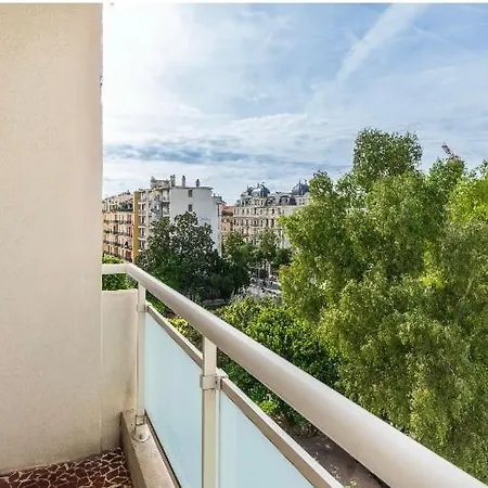 Center 2 Bedrooms Balcony Air Conditioning Apartment *