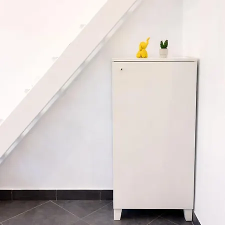 Apartment Cozy - 2 Min Walk From *
