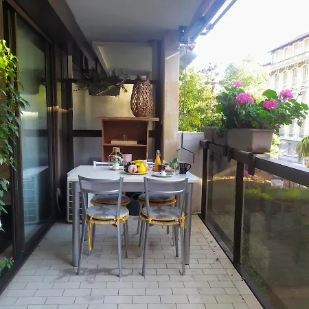 Appartement Wehost Barety - Blooming Balcony Retreat - 3-4prs