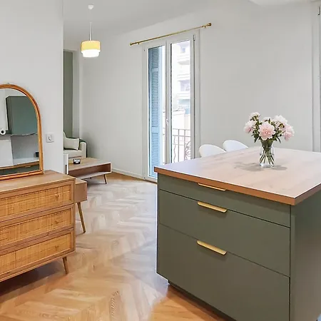 Le Cocon De Nice T2 Une Chambre A Coucher Salon Avec Cuisine Equiper Plage Terrasse Apartment *