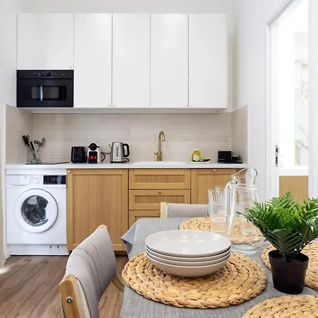 Wehost D2 - Smart & Chic Loft, 3 Mins To Beaches * Nice