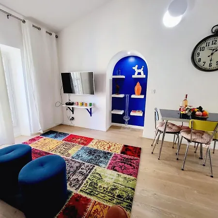 Appartement Aux Portes Du Vieux-nice - 2chambres / 4 Personnes - & A/c Nice
