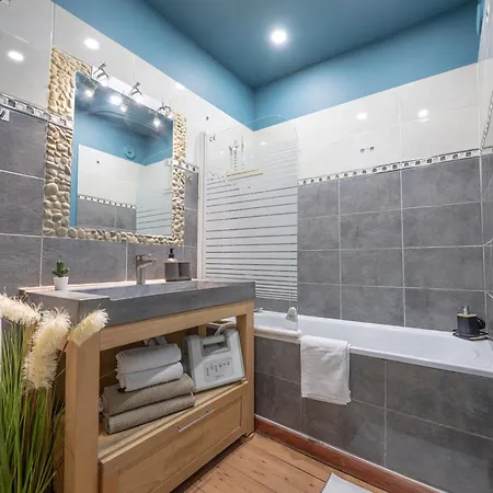 La Ponchettes Vieux A 5 Min Quartier Anime Apartment *