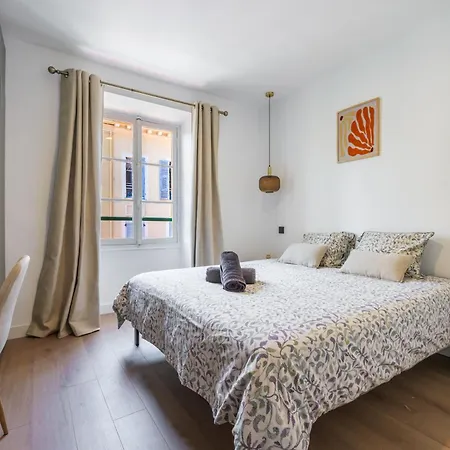 Bright 3 Close To Place Massena Nice