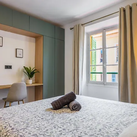 Apartment Bright 3 Close To Place Massena
