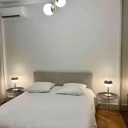 Appartement With Large Terrace & Sea View Over