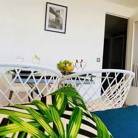 Apartment Panoramic Sea View - Terrace - Air Conditioning - 2 Bedrooms - Wifi - Kitchen - Tram