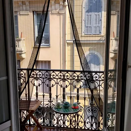 Spacious With Balcony - Center Appartement *