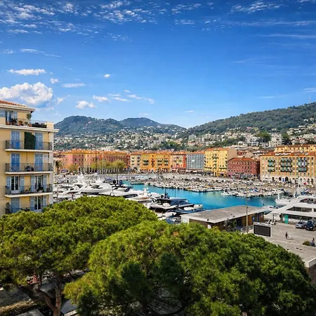 Sublime Au Port De * Nice