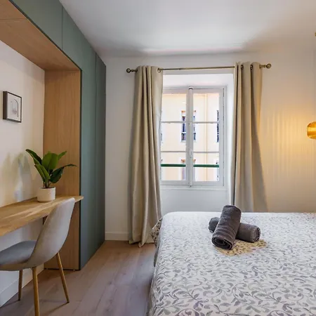 Apartment Bright 3 Close To Place Massena *